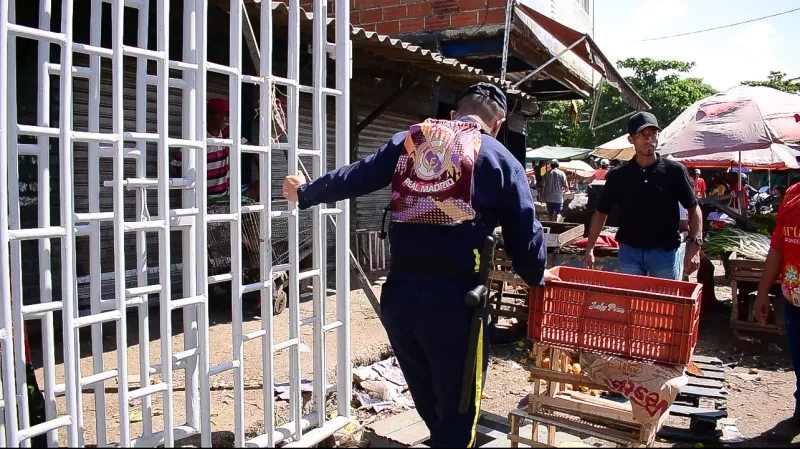 Con la instalación de las puertas, el Distrito velará por el respeto de los horarios de apertura y cierre del mercado de Bazurto.