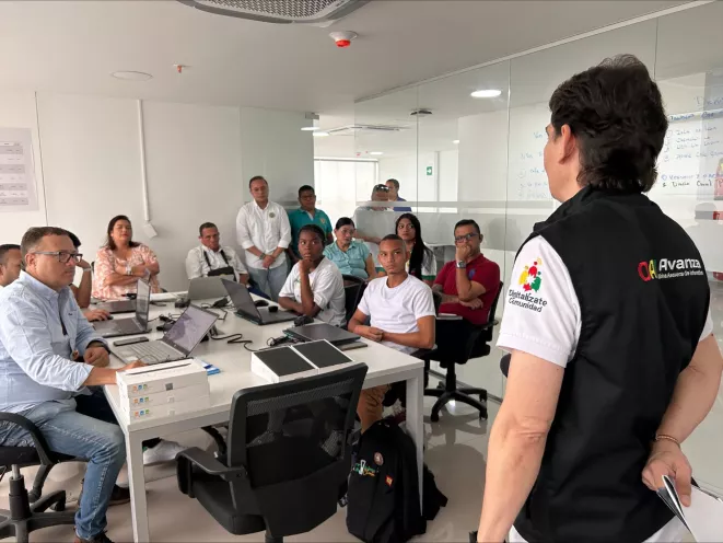 OAI Avanza sigue dando resultados: Brigada técnica resuelve fallas tecnológicas y fortalece procesos internos en Valorización Distrital