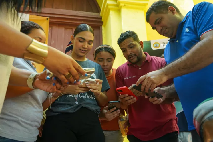 Santa Ana y Barú se conectan al futuro con nuevas Zonas Wi-Fi