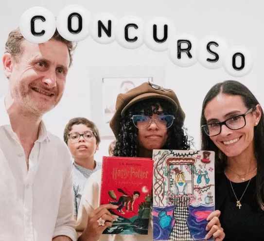 Imagen de representantes de la Cooperacion Internacional y de Reino Unido en el marco de la iniciativa cultural "Unidos por la literatura: un viaje a través del dibujo"