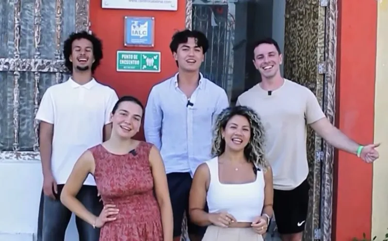 Foto de jovenes extranjeros en Cartagena de Indias 