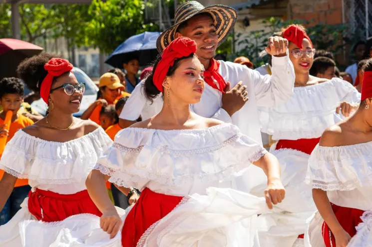 Únete a la fiesta 