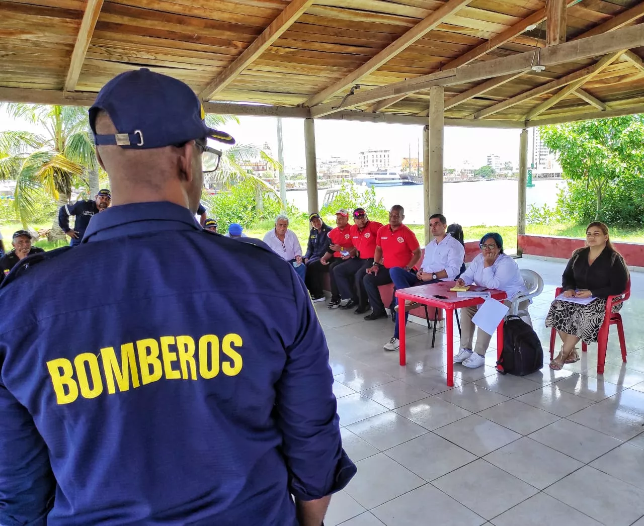 5 mil millones para optimizar el Cuerpo de Bomberos 