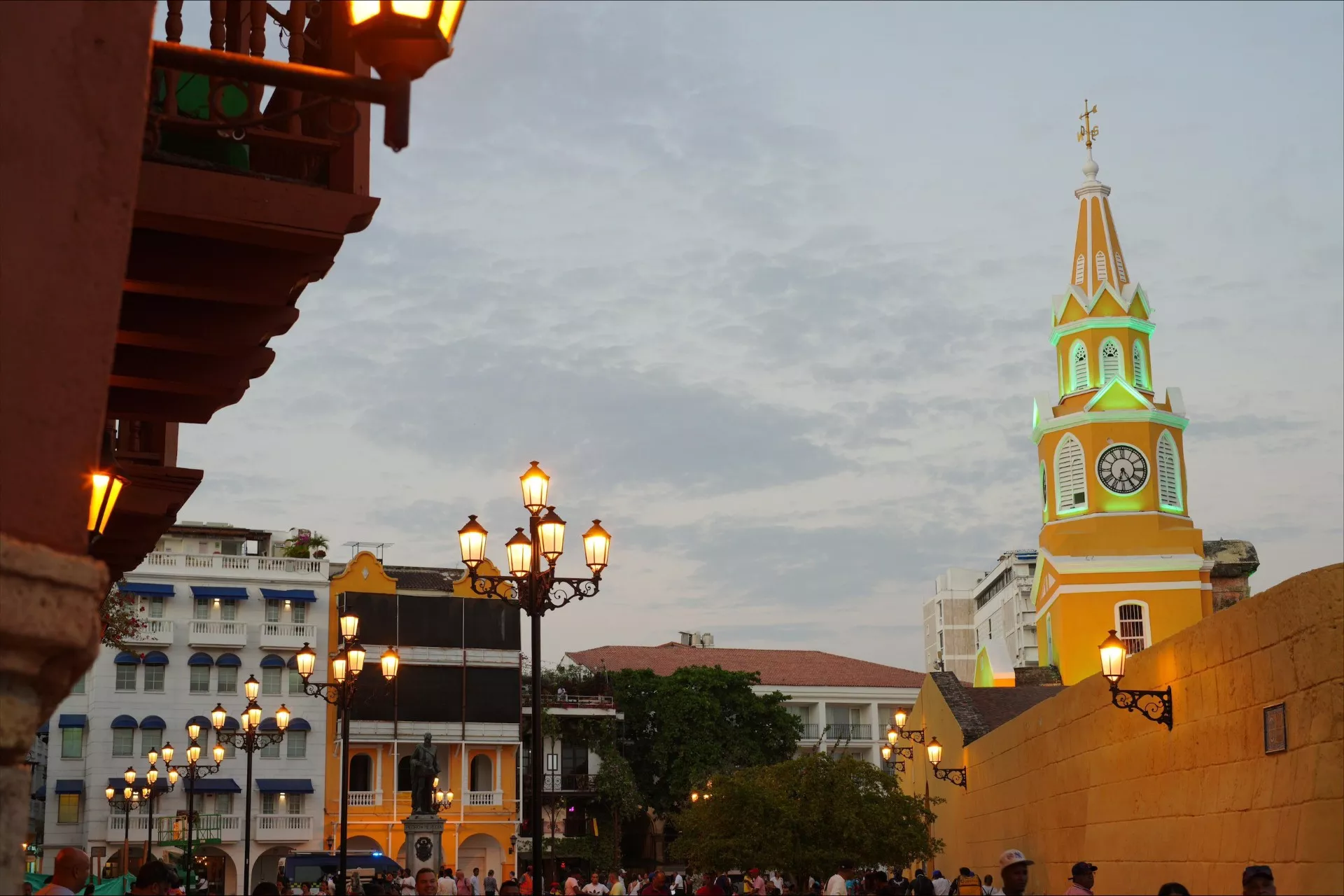  Iluminación del Centro Histórico