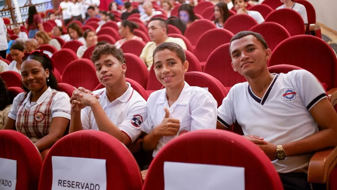 Talento infantil y juvenil y la historia brillaron en la Gran Final