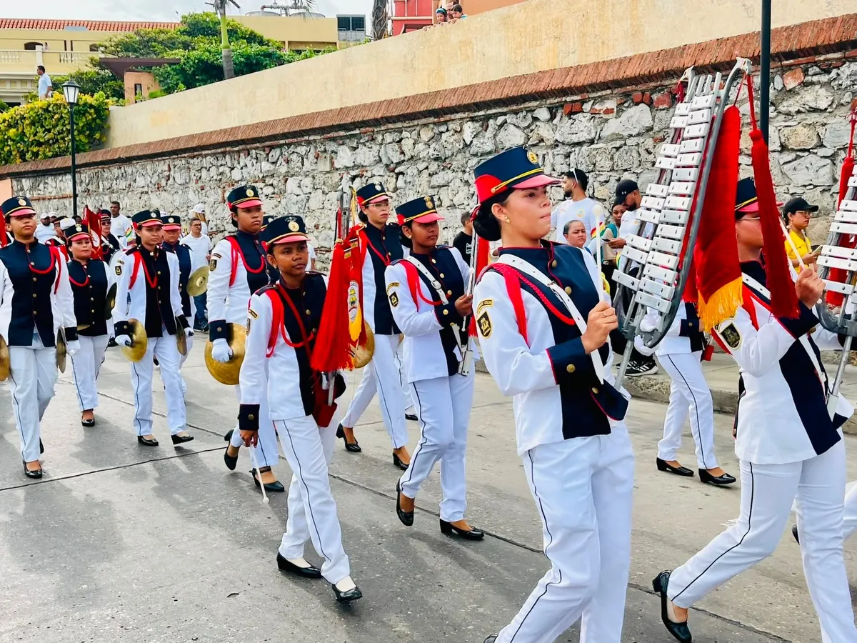 Desfile conmemorativo del Día de la Independencia de Colombia