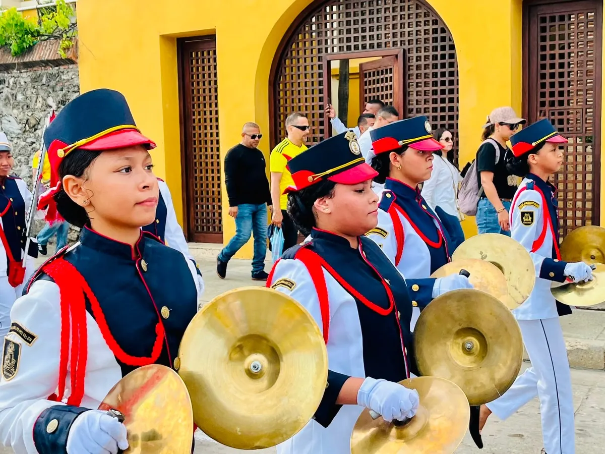Desfile conmemorativo del Día de la Independencia de Colombia